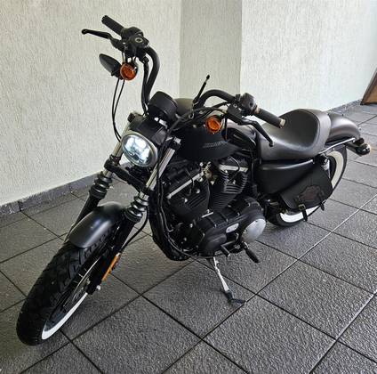 HARLEY-DAVIDSON SPORTSTER XL 883N IRON 